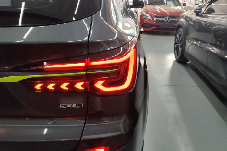 荣威RX5 2021款 PLUS 330TGI 自动国潮智臻版车身外观9