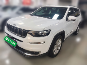 Jeep 大指挥官 2020款 2.0T 两驱精英版