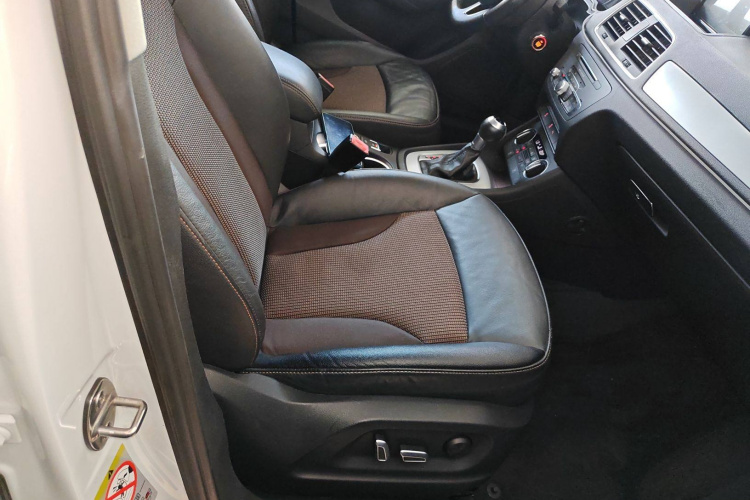 奥迪Q3 2018款 30周年年型 30 TFSI 时尚型局部细节41