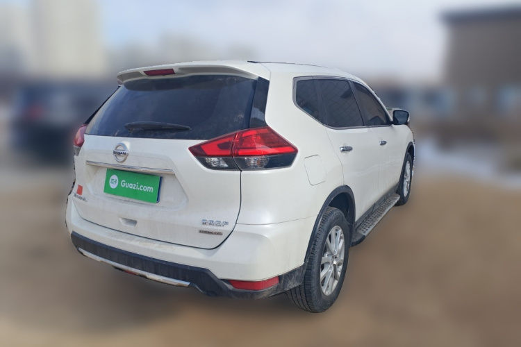 日产 奇骏 2019款 2.0L CVT舒适版 2WD车身外观7