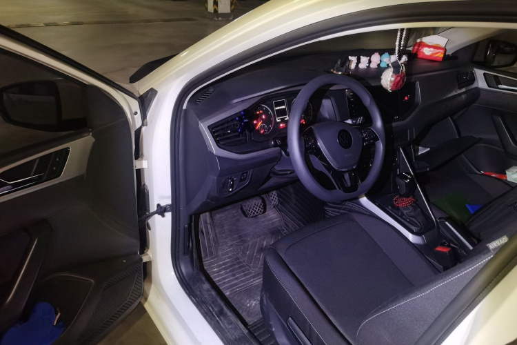 大众 Polo 2021款 Plus 1.5L 自动全景乐享版中控内饰20