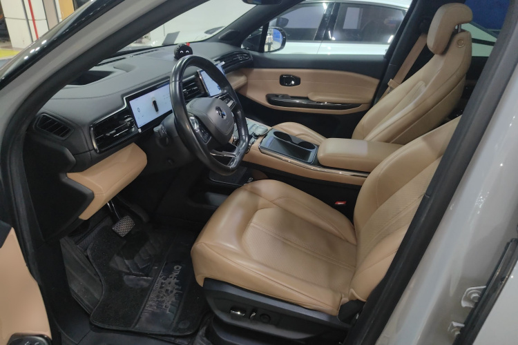 蔚来ES6 2022款 100kWh 运动版中控内饰19