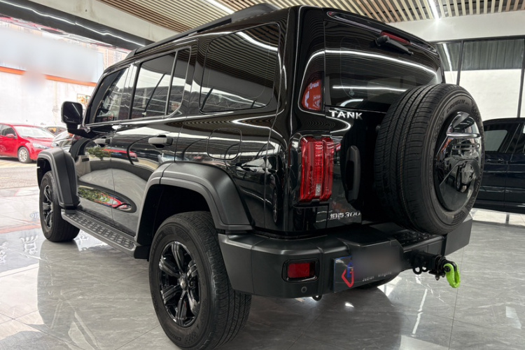 坦克300 2023款 越野版 2.0T 征服者车身外观6002