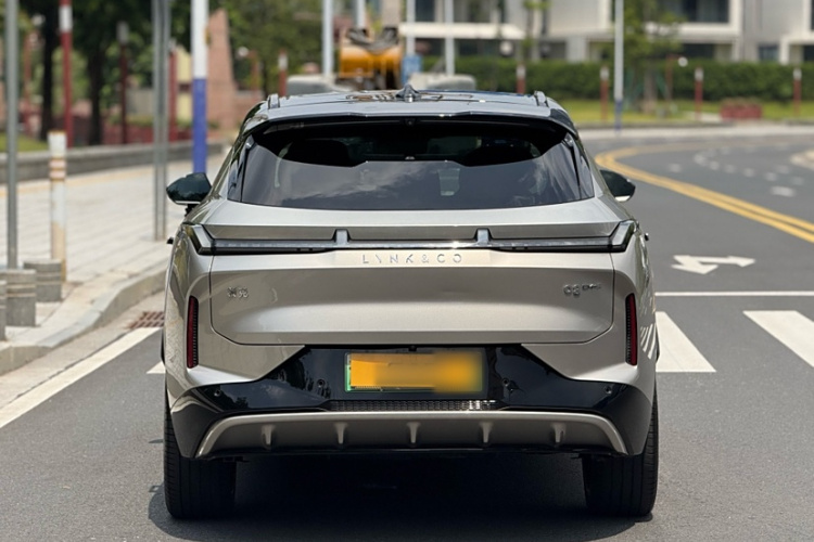 领克08 EM-P 2023款 220km 四驱性能Halo车身外观6004