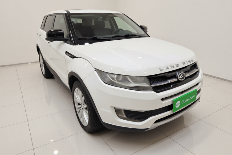 陆风X7 2016款 2.0T 全景尊贵版车身外观3