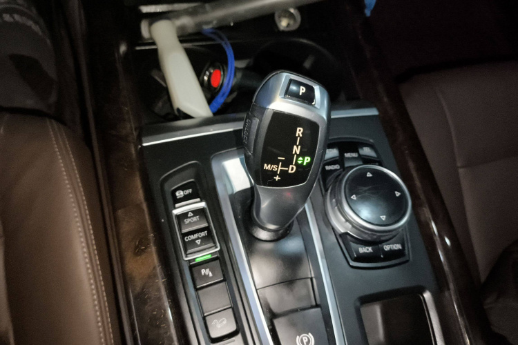 宝马X5(进口) 2014款 xDrive35i 典雅型局部细节18