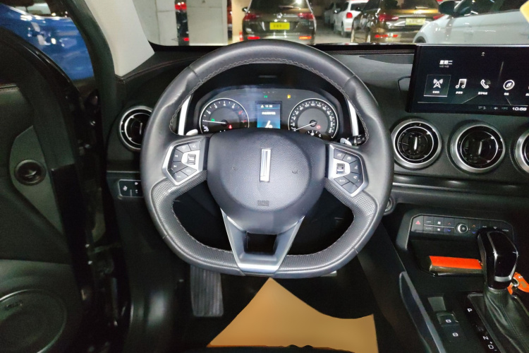 魏牌 VV5 2019款 升级款 2.0T 两驱超豪型 国V局部细节13