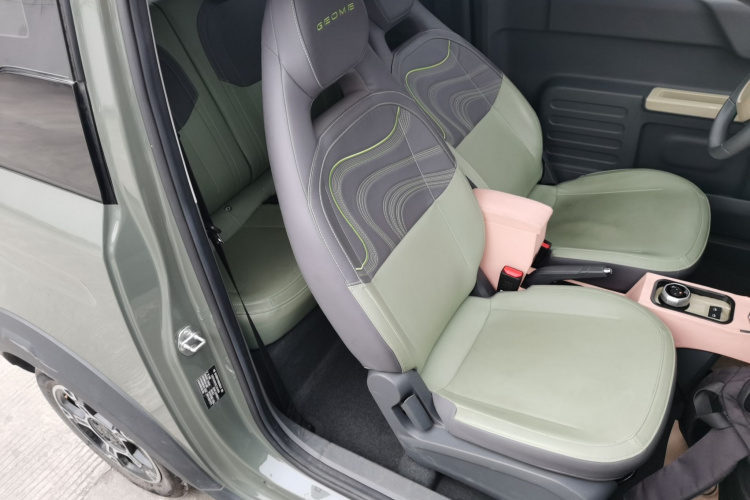 吉利银河 2024款 200km 熊猫骑士局部细节41