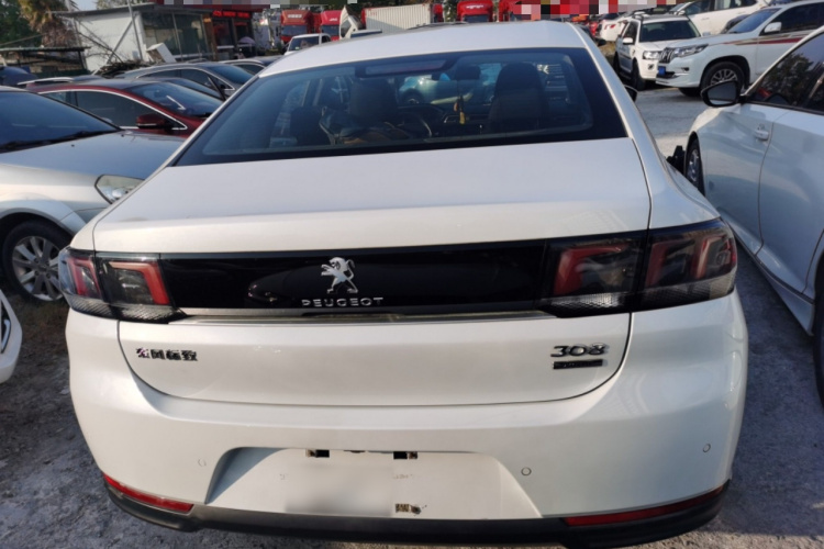 标致308 2019款 230THP 自动豪华版 国V车身外观6