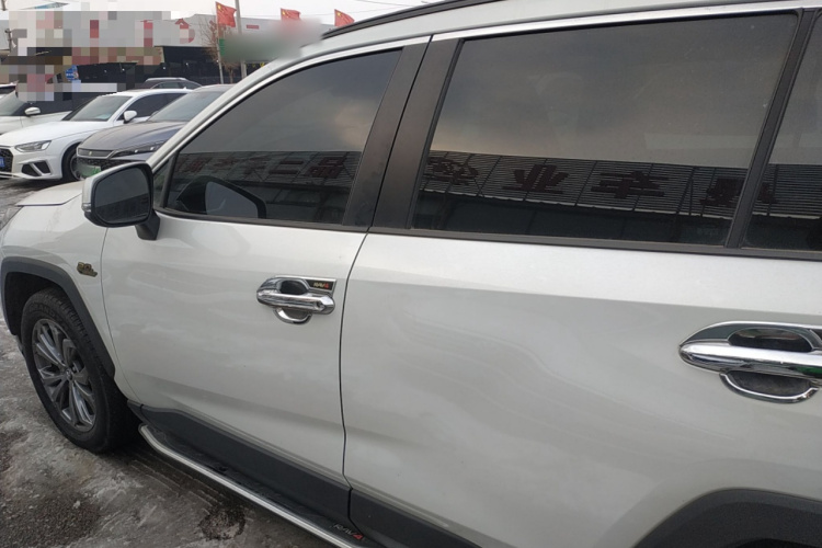 丰田 RAV4荣放 2023款 2.0L CVT两驱20周年铂金纪念版车身外观4