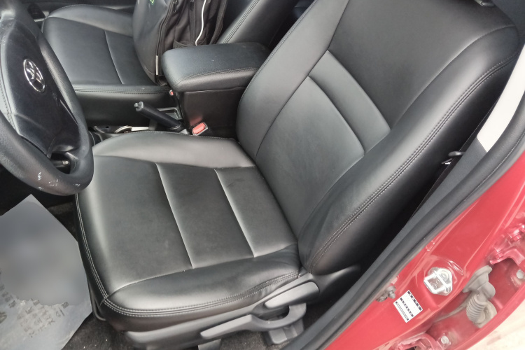 丰田 威驰 2019款 1.5L CVT创行版中控内饰19