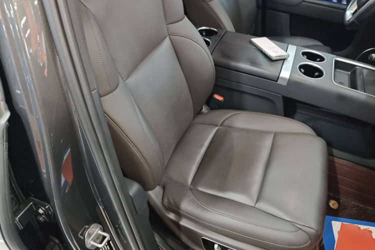 理想汽车 理想L8 2023款 Pro局部细节41