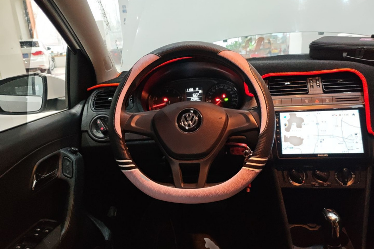 大众 Polo 2018款 1.5L 自动安驾型中控内饰13