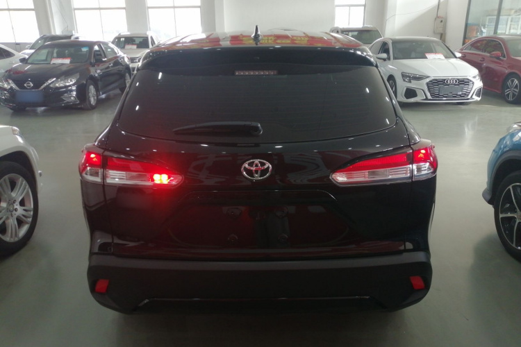 丰田 卡罗拉锐放 2024款 2.0L 精英版车身外观6004