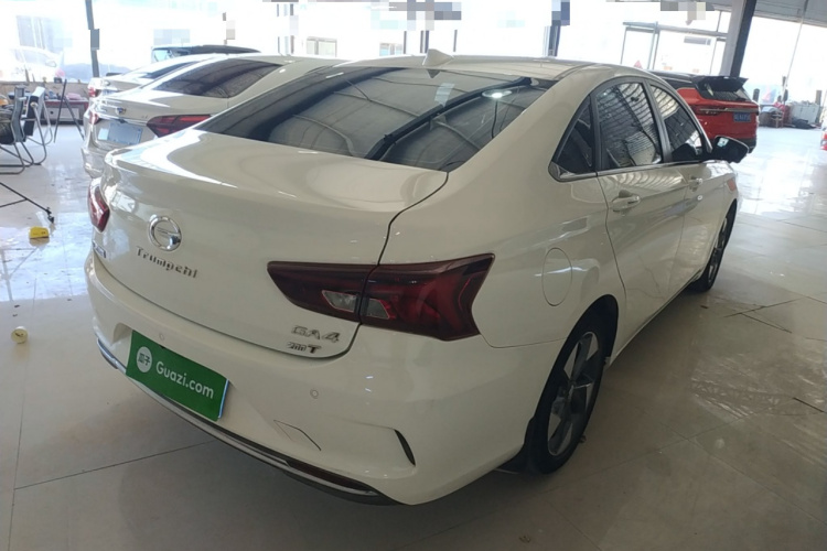 广汽传祺 传祺GA4 2018款 200T 自动尊享版车身外观7