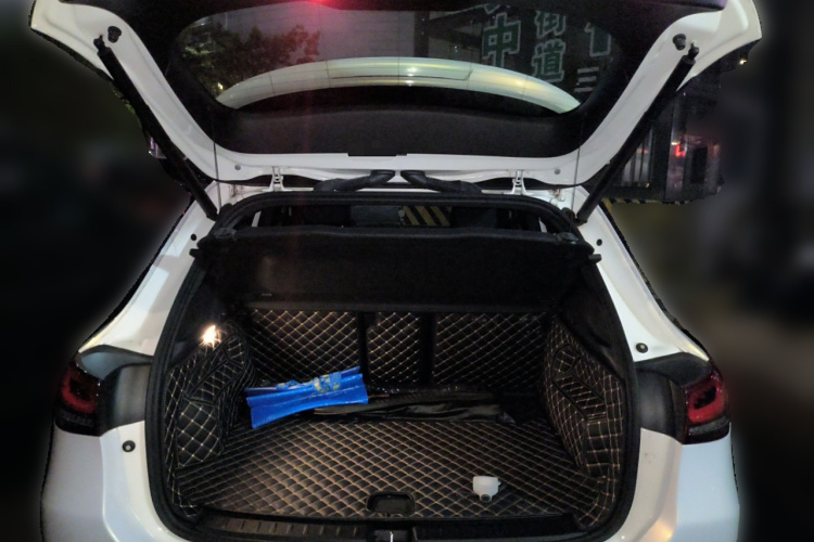 奔驰GLA 2020款 GLA 200局部细节23