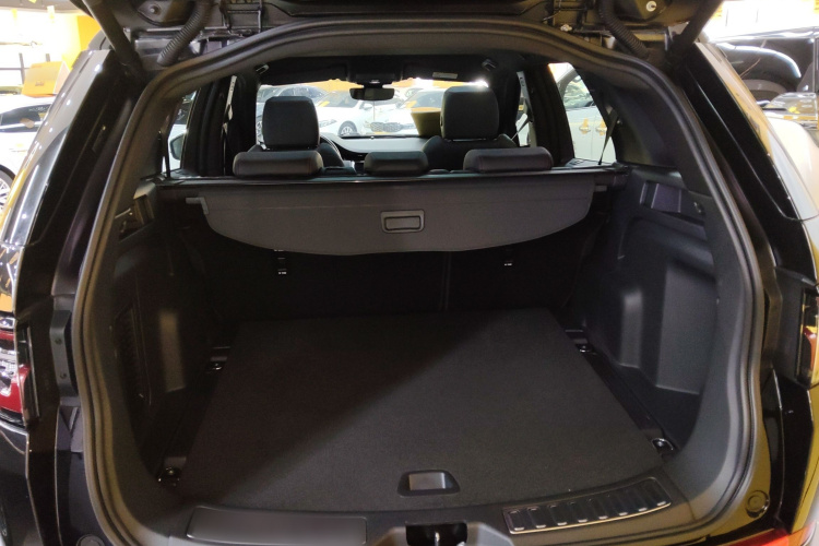 路虎 发现运动版 2020款 249PS R-Dynamic 性能版局部细节23