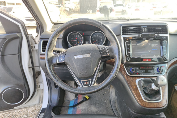 哈弗H6 2017款 红标 运动版 1.5T 手动两驱精英型中控内饰13