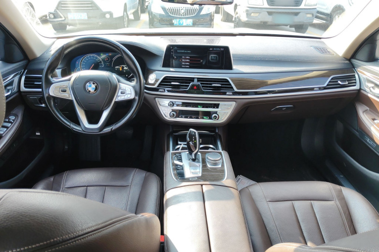 宝马7系 2017款 730Li 领先型中控内饰7002