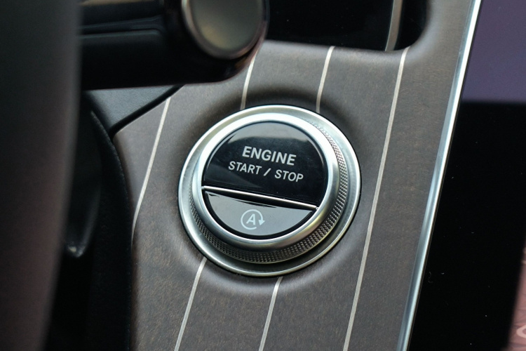 奔驰E级 2025款 E 300 L 时尚型局部细节9003