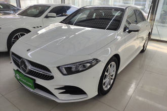 奔驰A级 2021款 A 200 L 运动轿车时尚型