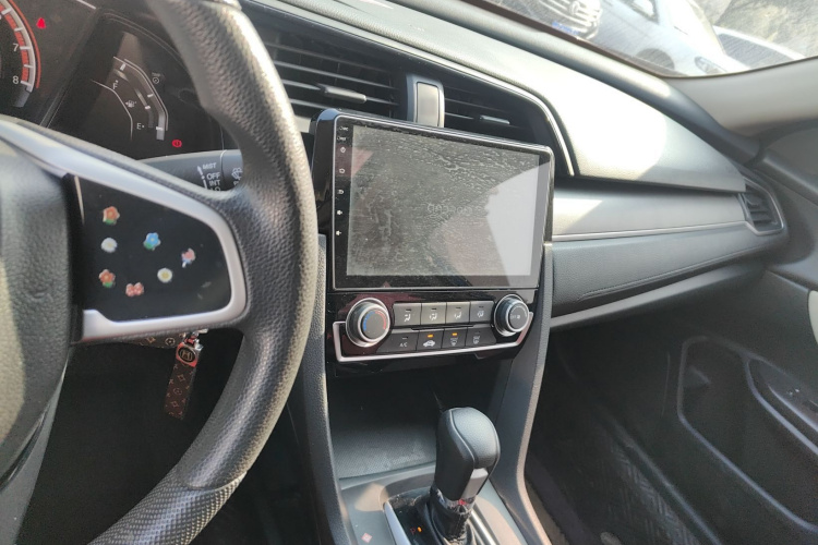 本田 思域 2016款 180TURBO CVT舒适版中控内饰12