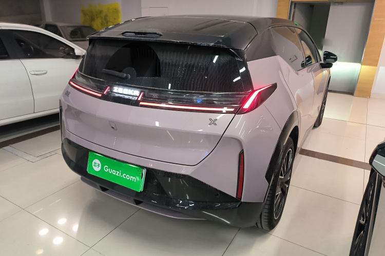 极氪X 2025款 四座后驱魔方版车身外观6005