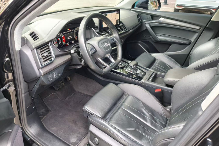 奥迪Q5L 2021款 40 TFSI 豪华动感型车身外观6009