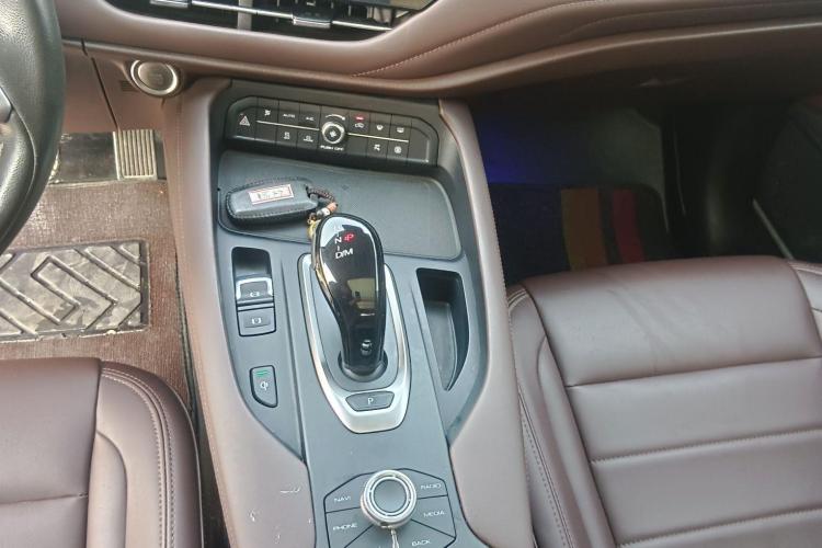 哈弗F7 2019款 1.5T 两驱i潮 国VI中控内饰7003