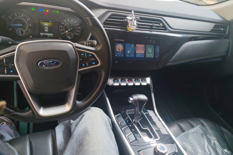 福特 2020款 领界S EcoBoost 145 CVT铂领型中控内饰12