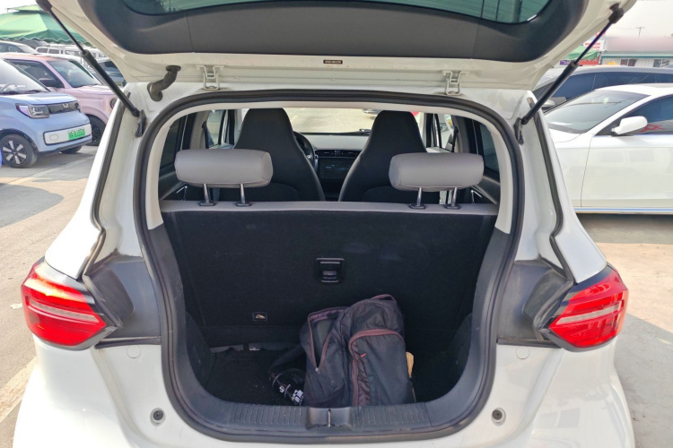 零跑汽车 零跑T03 2021款 400舒享版机舱底盘23