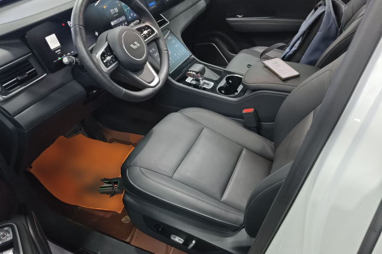 理想汽车 理想ONE 2021款 增程6座版中控内饰19