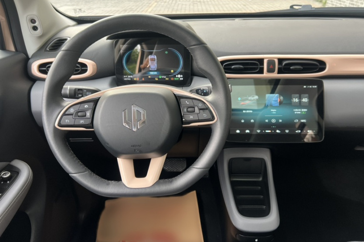 零跑汽车 零跑T03 2021款 400豪华Pro版中控内饰7003