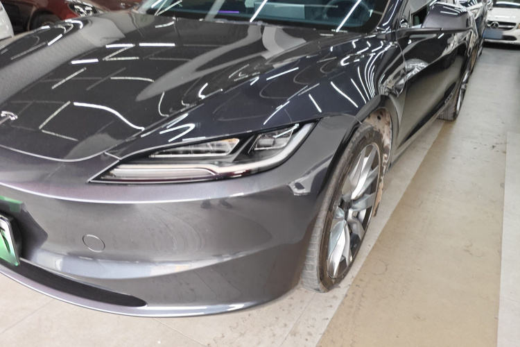 特斯拉 Model 3 2023款 长续航全轮驱动版局部细节36