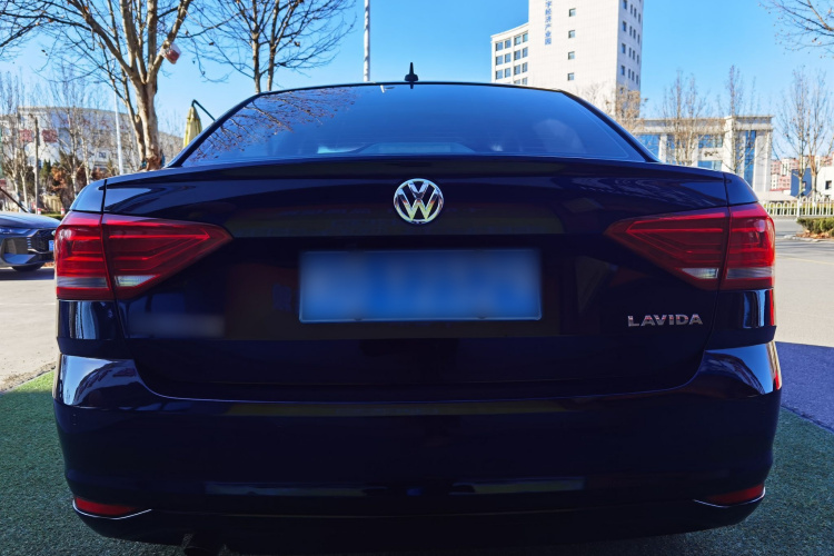 大众 朗逸 2017款 1.6L 手动风尚版车身外观6003