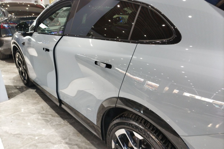 小鹏G7 2025款 702 超长续航 Max车身外观4