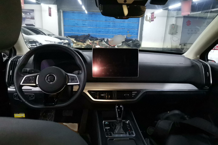 比亚迪 唐 2018款 2.0T 自动智联尊荣型 7座 国V中控内饰7002
