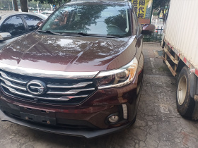 广汽传祺 传祺GS4 2017款 235T 自动两驱豪华智联版