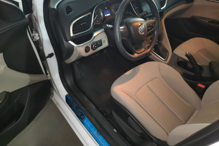 别克 英朗 2018款 15T 双离合进取型 国V中控内饰20