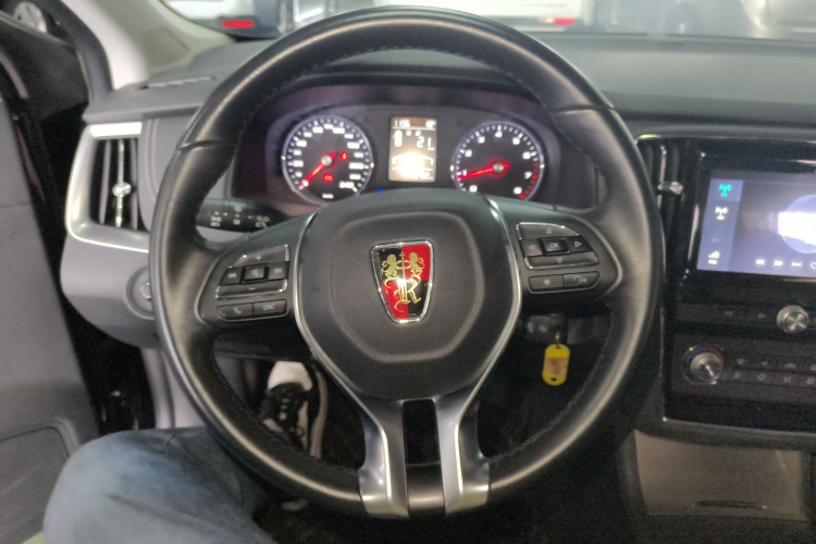 荣威i6 2017款 20T 手动豪华版中控内饰13