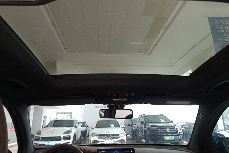 奔驰GLC 2020款 GLC 260 L 4MATIC 豪华型中控内饰22