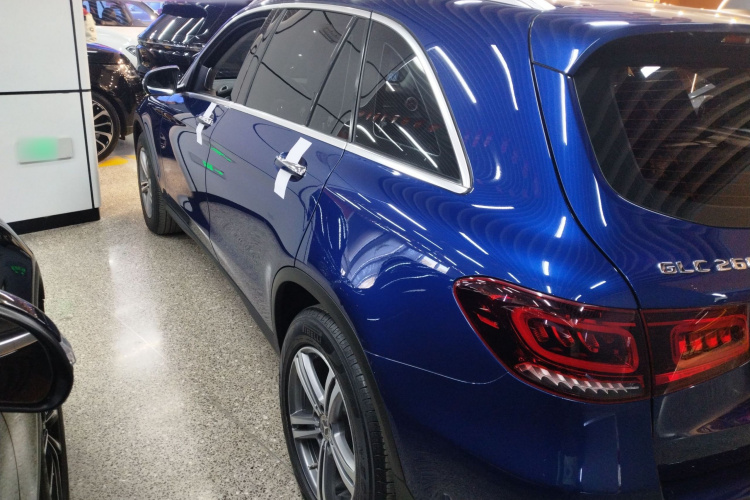 奔驰GLC 2021款 GLC 260 L 4MATIC 动感型车身外观4