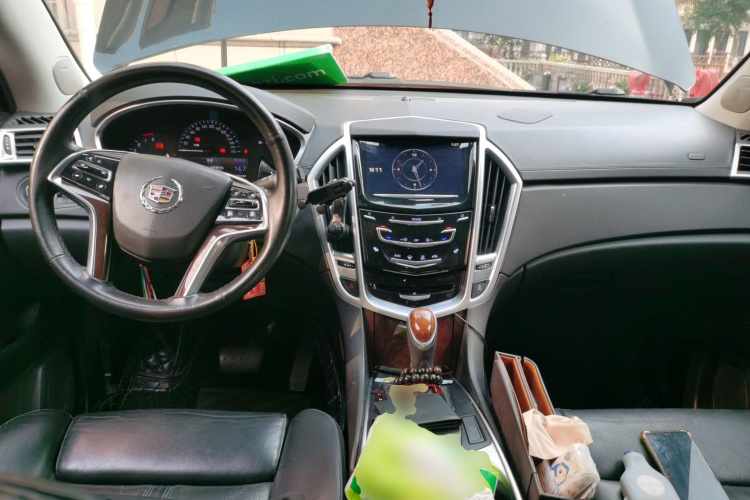 凯迪拉克SRX 2014款 3.0L 豪华型中控内饰12