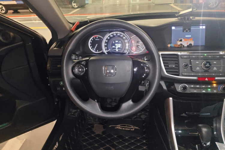 本田 雅阁 2016款 2.0L 舒适版中控内饰13