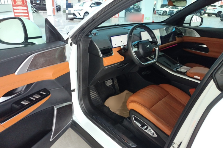 小鹏G9 2022款 702 Pro中控内饰7003