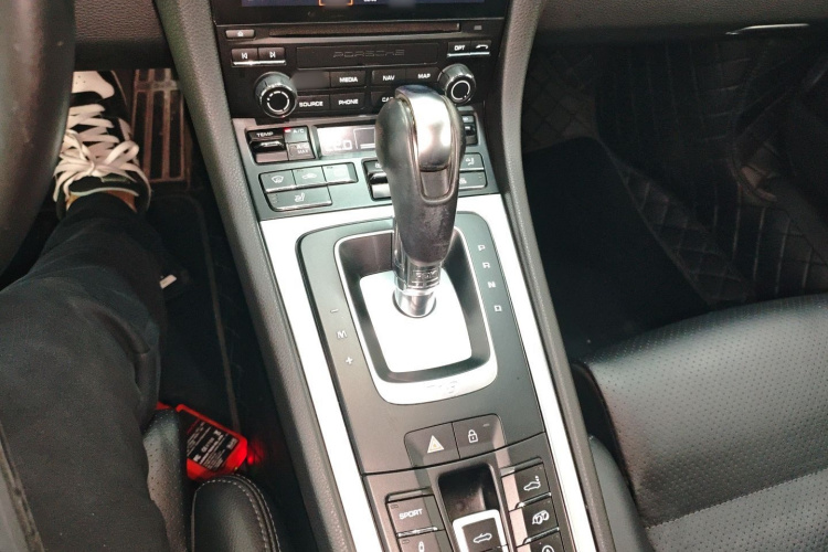 保时捷718 2018款 Boxster 2.0T局部细节18