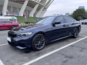宝马3系 2021款 325i M运动曜夜套装