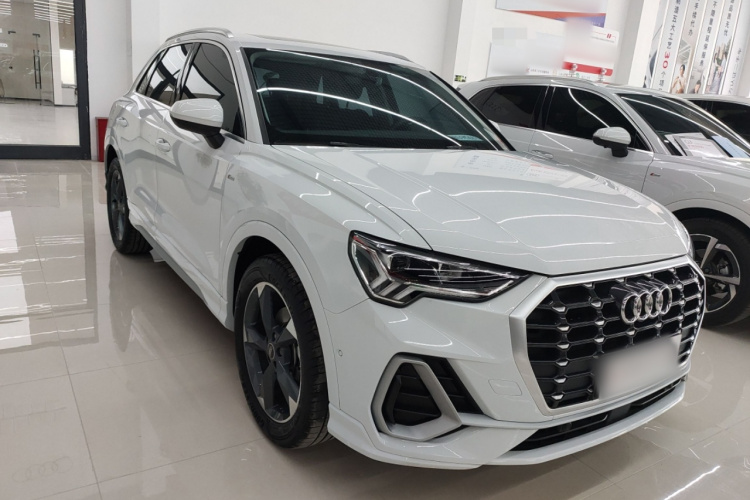 奥迪Q3 2023款 35 TFSI 时尚动感型（1.5T）车身外观6002