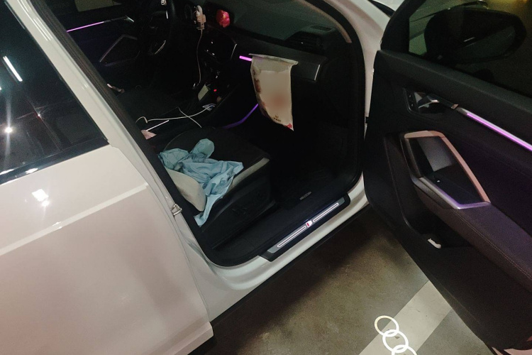 奥迪Q3 2023款 35 TFSI 时尚动感型（1.5T）局部细节9005