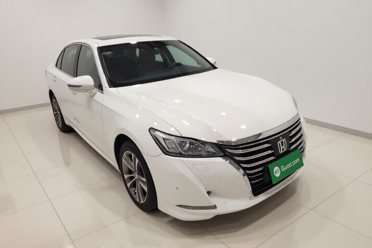 丰田 皇冠 2015款 2.5L 智享版车身外观3